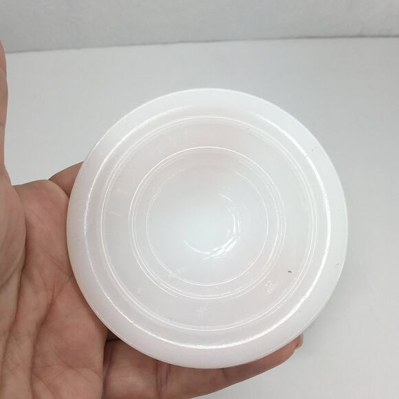 Vintage MILK GLASS Vase Footed Octagon Flared Top Raised Grapevine Pattern - Picture 3 of 10